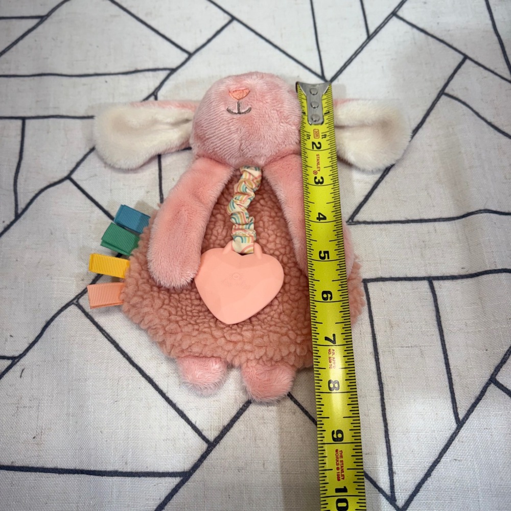 Itzy Ritzy Bunny Lovey One Size Pink Sherpa Plush Heart Teether Sensory‎ Toy - Picture 6 of 8